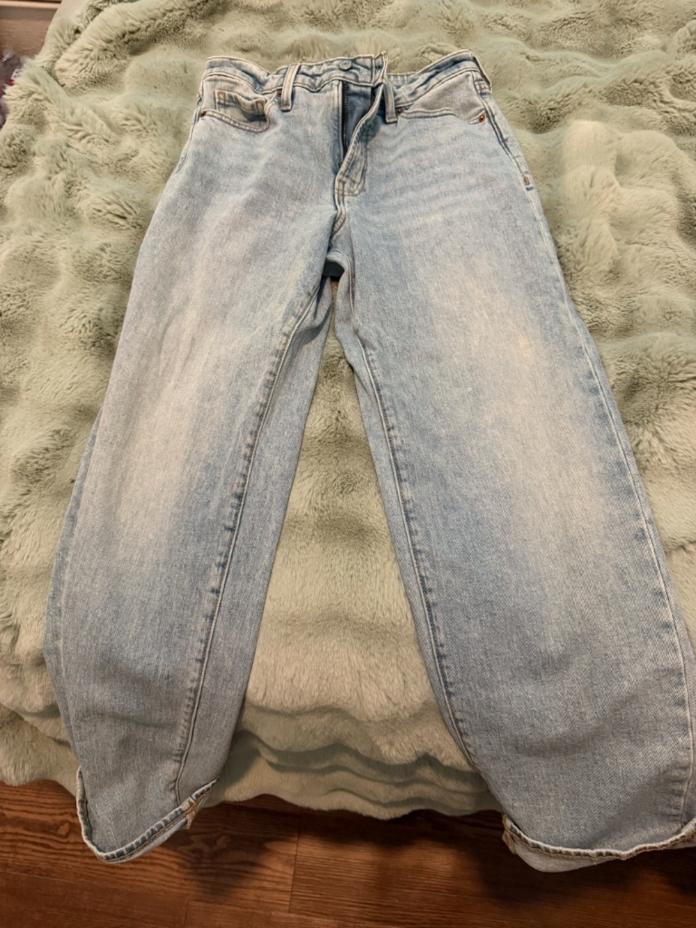 Jeans - Picture 3 of 3
